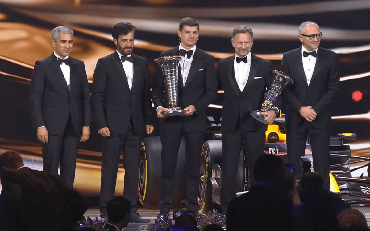 Anar Alakbarov, Mohamed bin Sulajem, Max Verstappen, Christian Horner a Stefano Domenicali